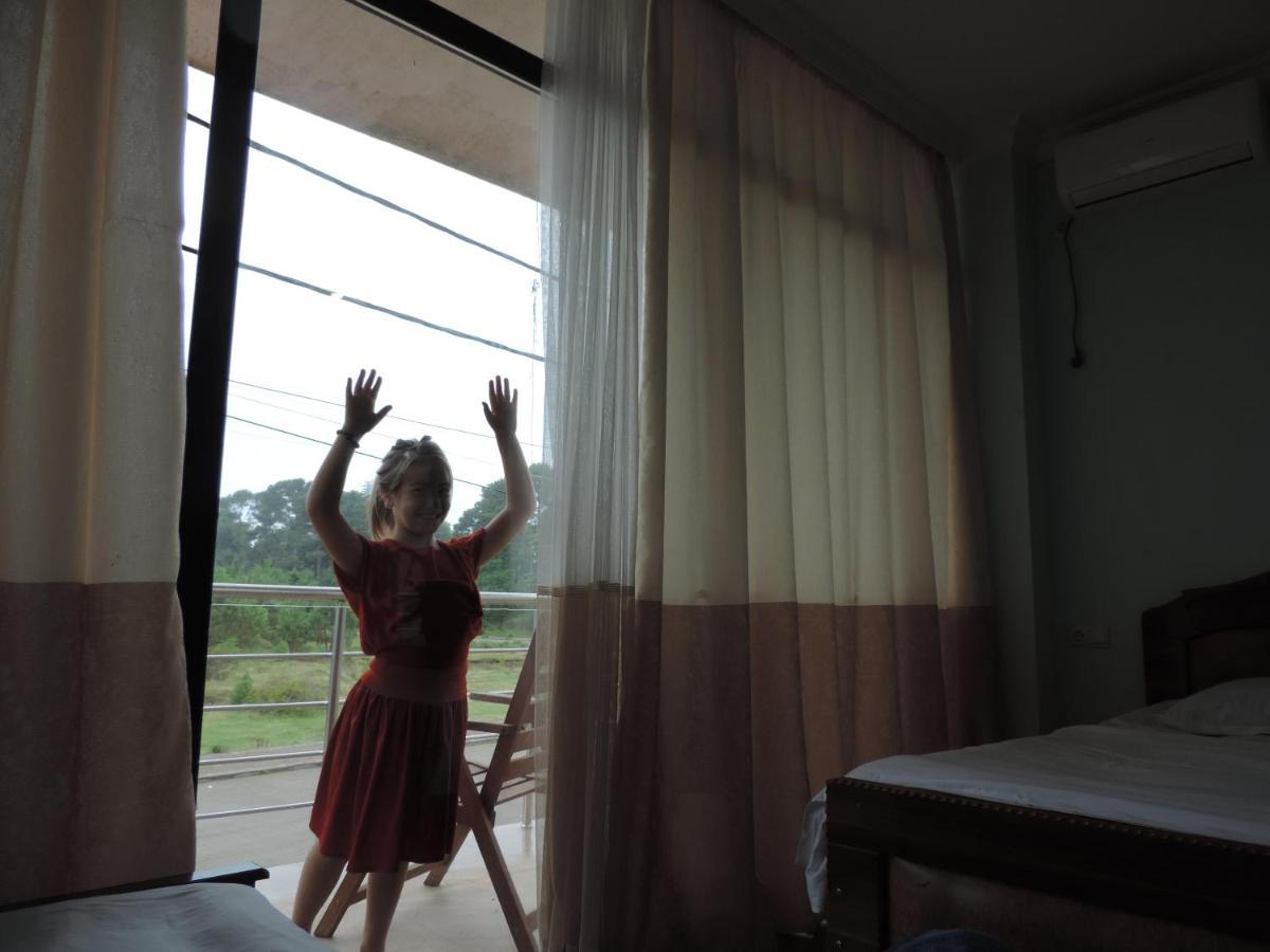 Luka Hotel Kobuleti ภายนอก รูปภาพ