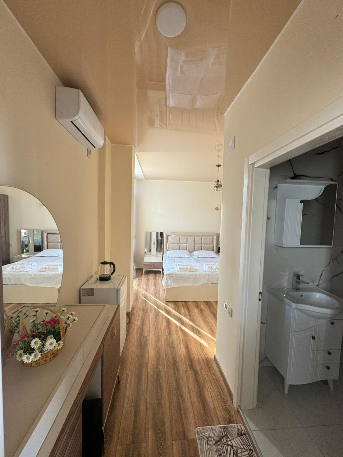 Luka Hotel Kobuleti ภายนอก รูปภาพ