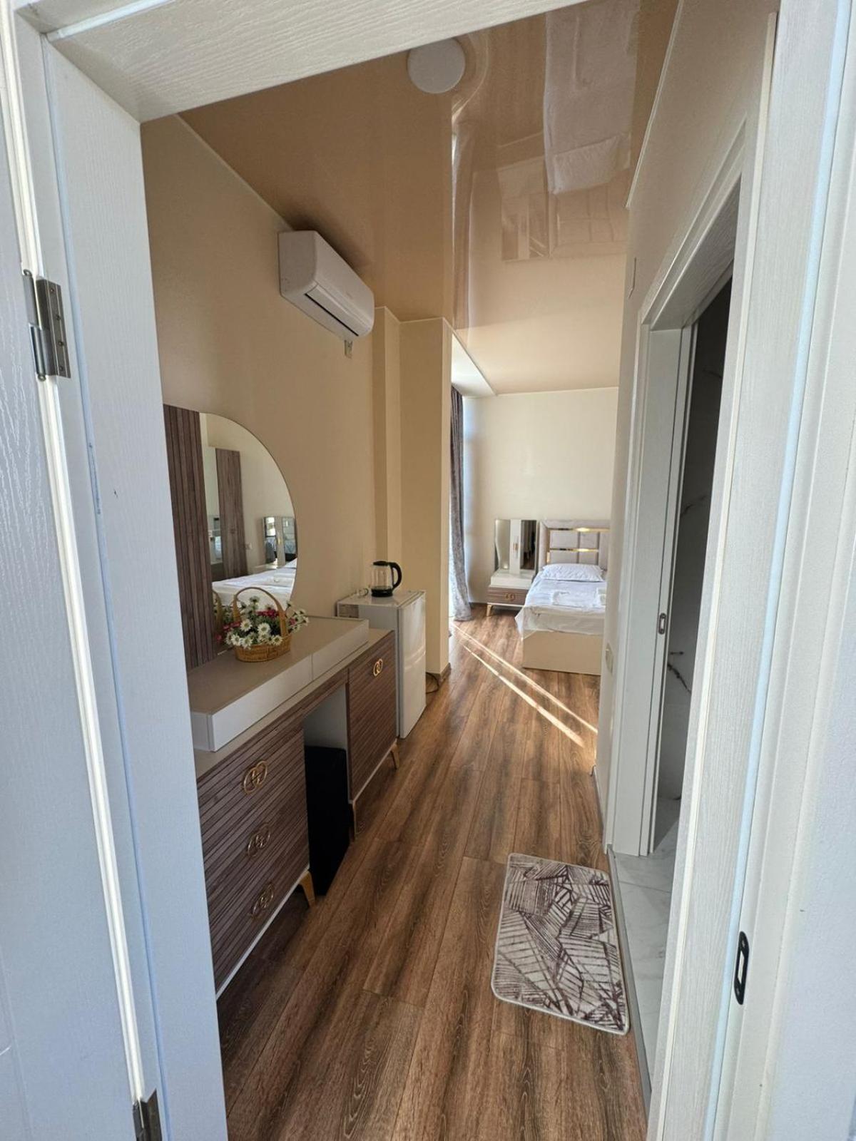 Luka Hotel Kobuleti ภายนอก รูปภาพ
